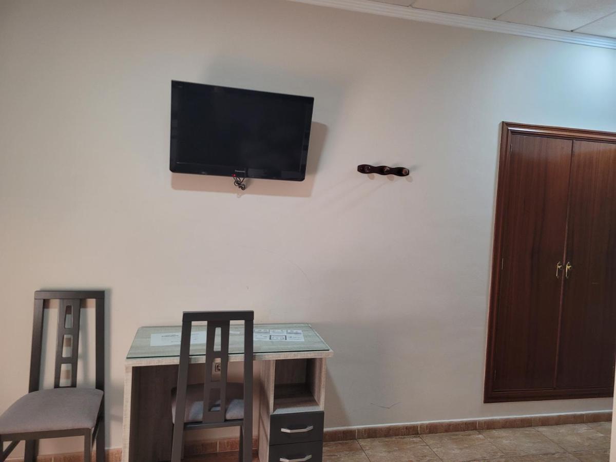 Hostal Restaurante El Paraiso Don Benito Kültér fotó