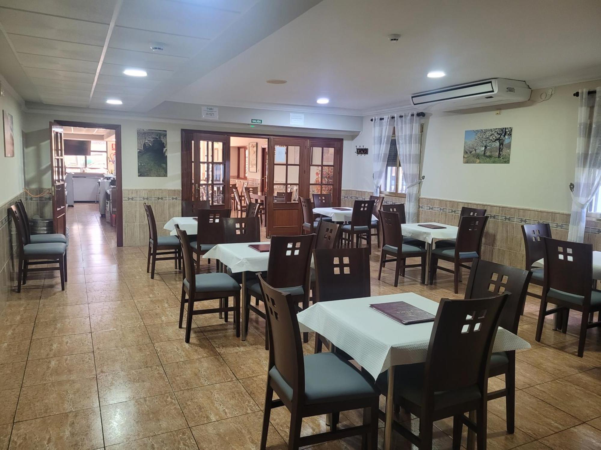Hostal Restaurante El Paraiso Don Benito Kültér fotó