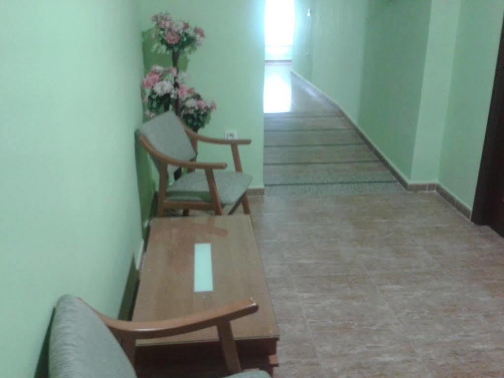 Hostal Restaurante El Paraiso Don Benito Kültér fotó