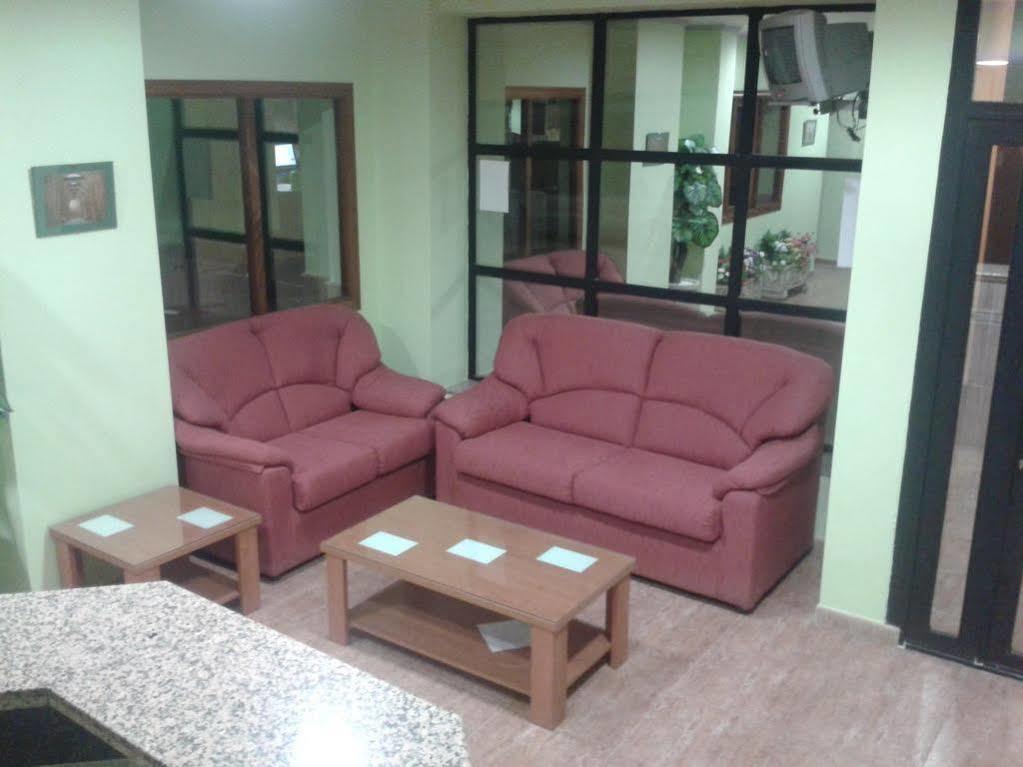 Hostal Restaurante El Paraiso Don Benito Kültér fotó