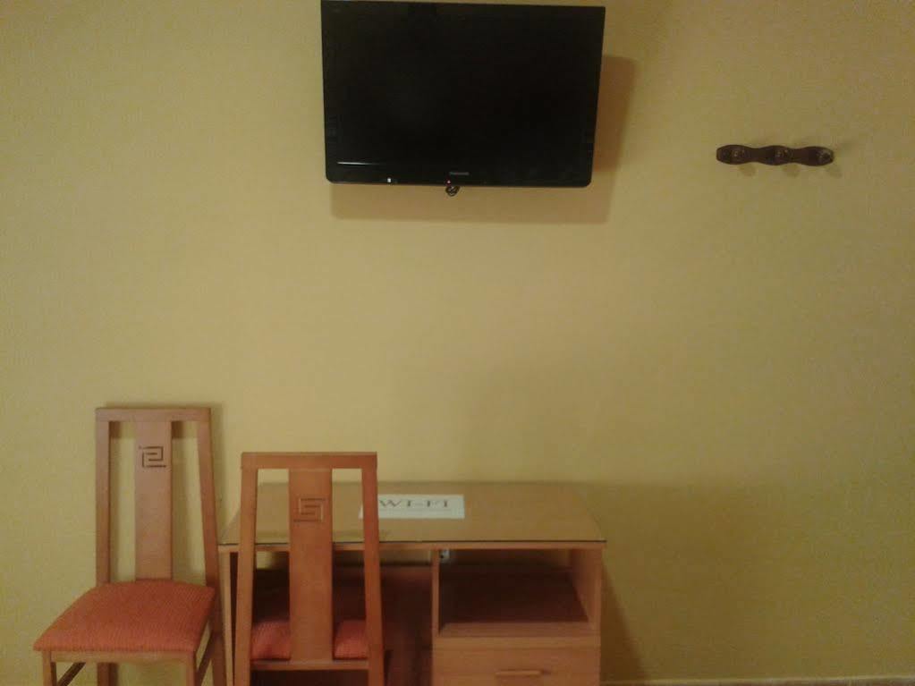 Hostal Restaurante El Paraiso Don Benito Kültér fotó